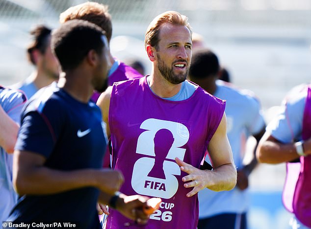 Harry Kane, da Inglaterra, durante um treino da Copa do Mundo em Kansas City, Missouri, em 13 de junho de 2026