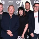 Dois membros do New Order abandonam a turnê ‘devido a motivos de saúde pessoal’