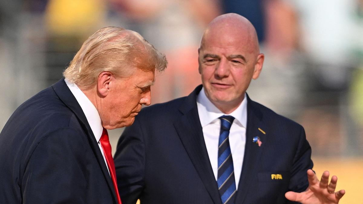 Donald Trump entregará o troféu da Copa do Mundo da FIFA, diz Infantino