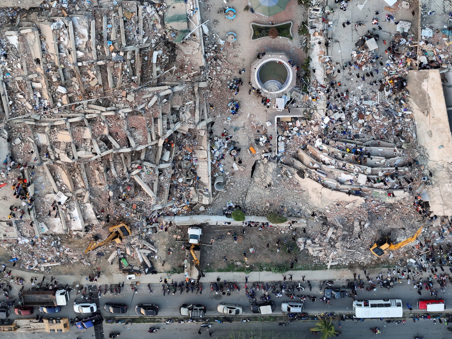 Drone captura esforços de resgate em andamento após terremotos na Venezuela
