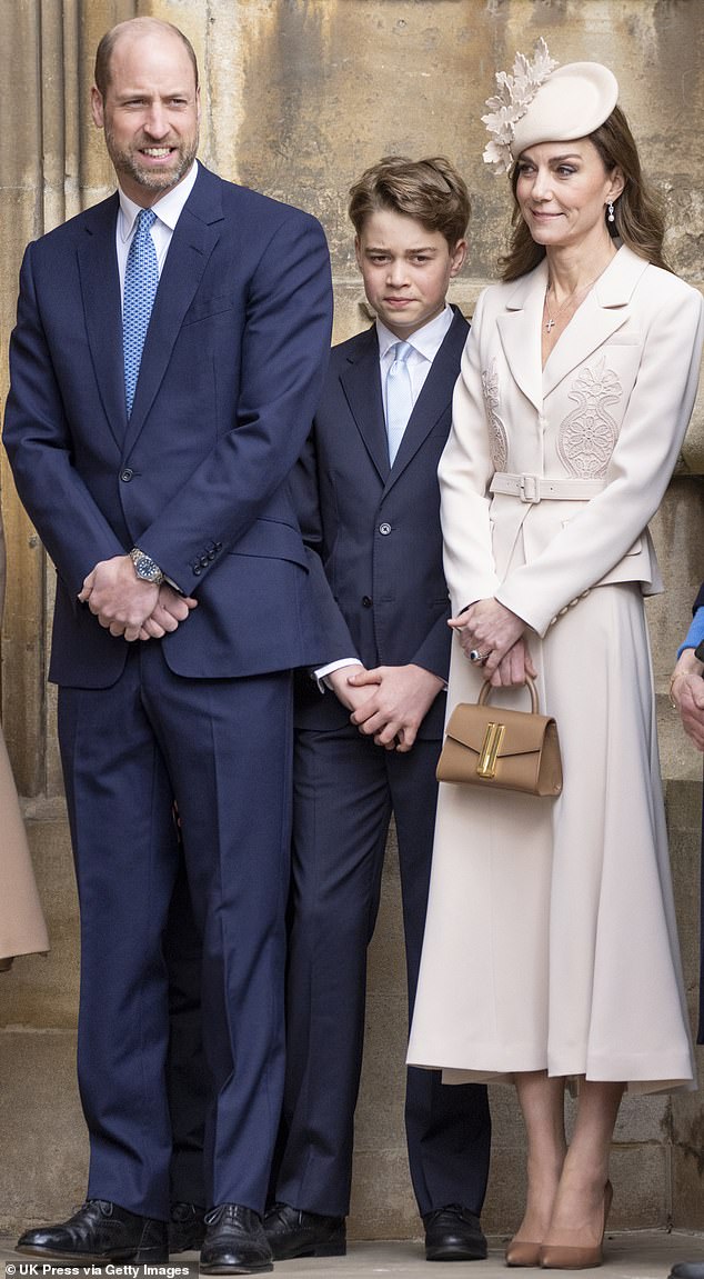 Uma fonte disse que será anunciado na próxima semana que George começará em Eton em setembro¿