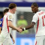 Elliot Anderson responde à mensagem de Marcus Rashford enquanto estrela do Man Utd comemora gol na Copa do Mundo