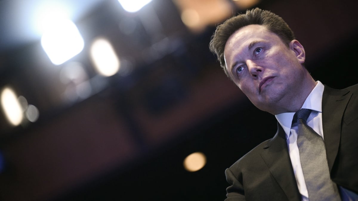 Elon Musk compartilha postagens anti-imigrantes antes do IPO da SpaceX