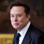 Elon Musk se torna o primeiro trilionário do mundo após IPO da SpaceX
