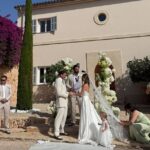 Emily Blackwell se casou com Jordan Oldershaw em uma cerimônia deslumbrante em Maiorca com a presença de seus amigos astros do reality show no sábado