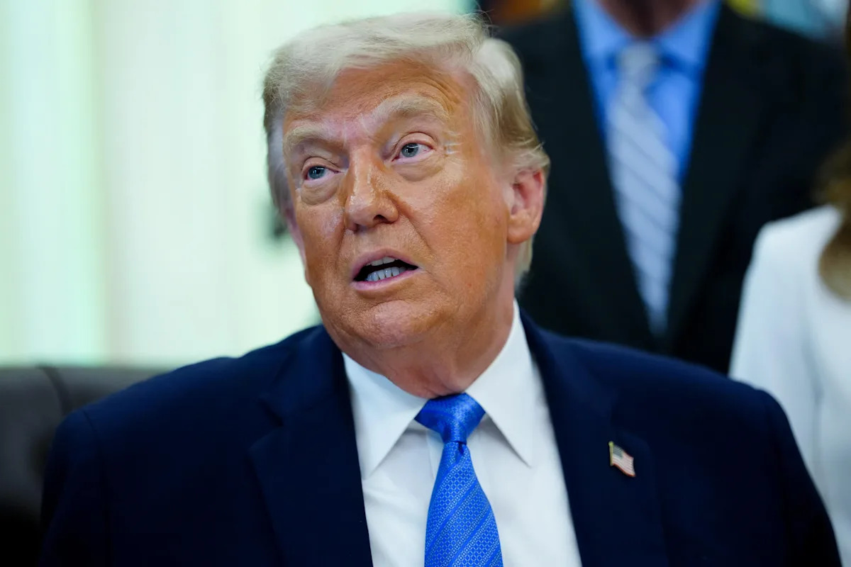 Empresa ligada a Trump está fazendo lobby por indultos e seu primeiro cliente já pagou US$ 500 mil