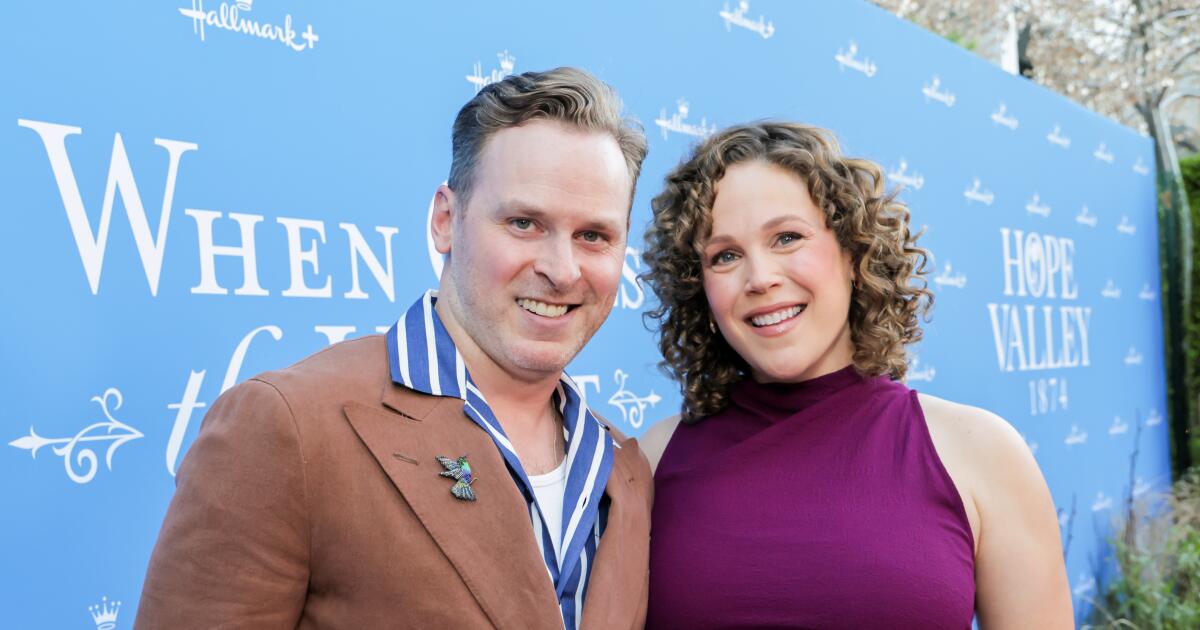 Erin Krakow e Ben Rosenbaum de 'When Calls the Heart' consideram a menina seu 'maior presente'