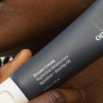 Este creme noturno rico deixa a pele macia e hidratada - agora com 30% de desconto