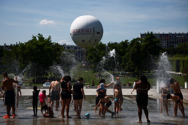 Europa prepara-se para onda de calor prolongada à medida que as temperaturas se aproximam dos 40ºC