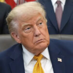 Foto de Jacquelyn Martin / AP - FOTO: O presidente Donald Trump fala durante a assinatura de uma ordem executiva no Salão Oval da Casa Branca em Washington, 22 de junho de 2026.