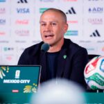 Fabio Cannavaro se torna o quinto ganhador da Bola de Ouro a ser técnico na Copa do Mundo da FIFA