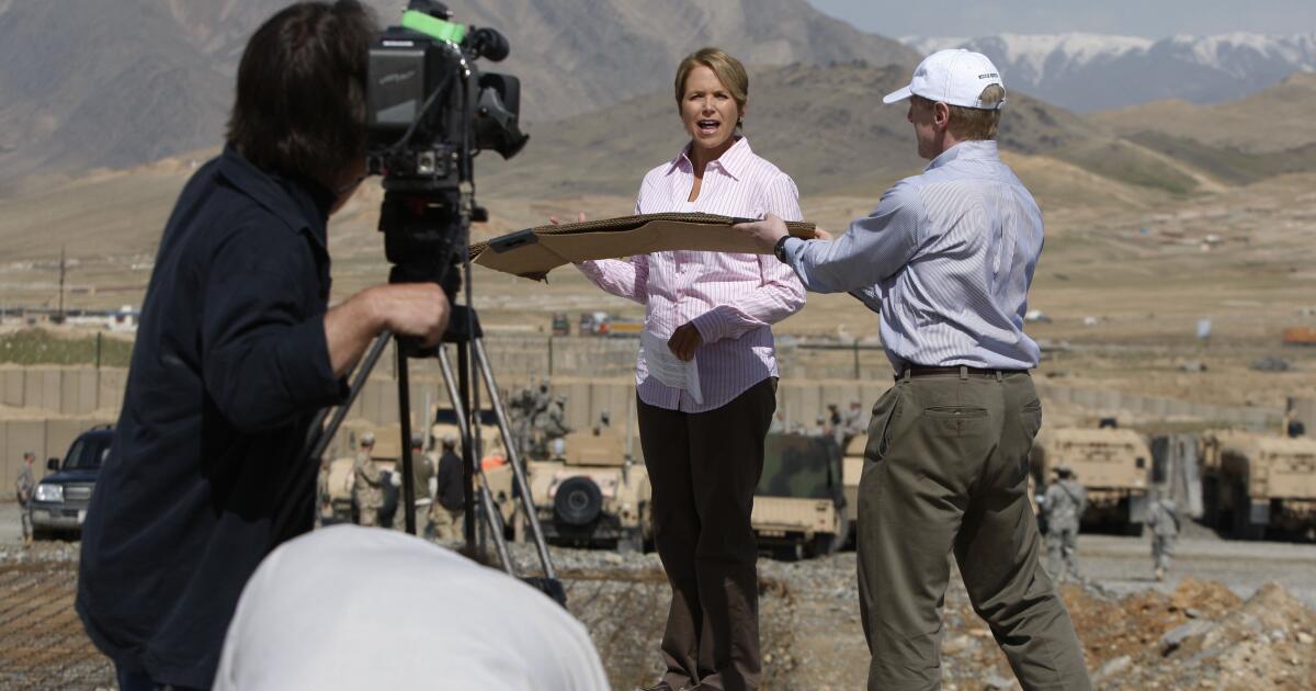 'Fale sobre acender o gás', Katie Couric critica o ex-chefe do '60 Minutes'