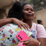 Famílias desesperadas procuram entes queridos desaparecidos na Venezuela