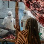 Famílias invadem centro de tratamento de Ebola na RDC e removem pacientes