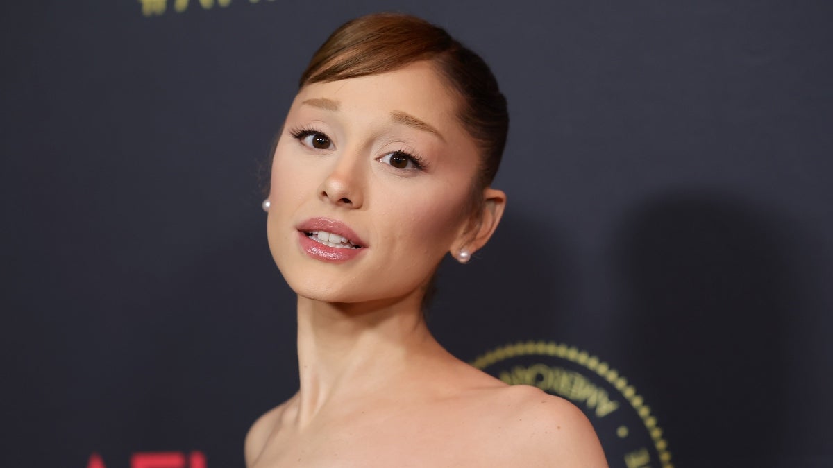 Ariana Grande participa do