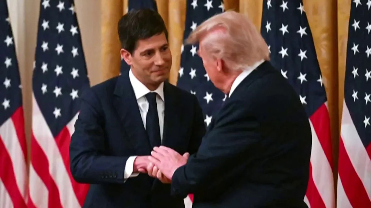 Federal Reserve, agora presidido por Kevin Warsh, deixa as taxas de juros inalteradas
