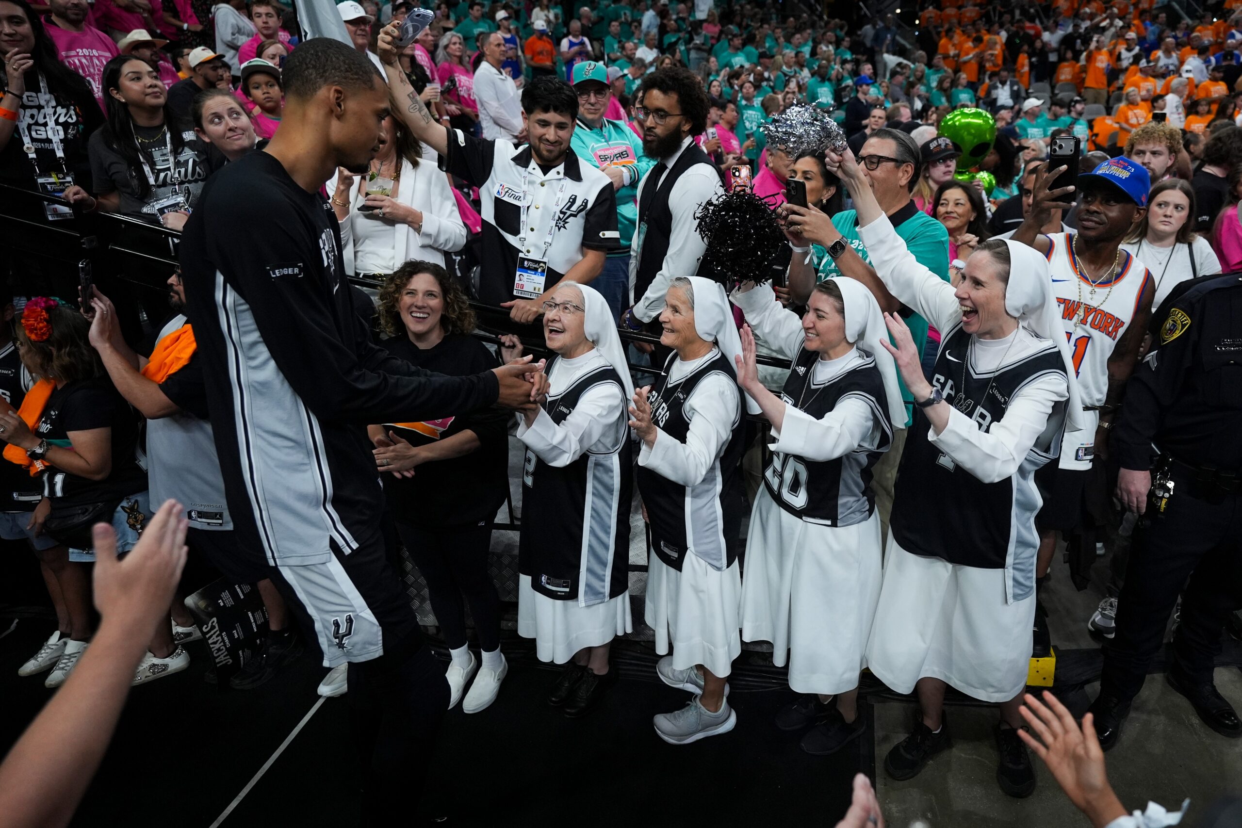 Finais da NBA Spurs Freiras
