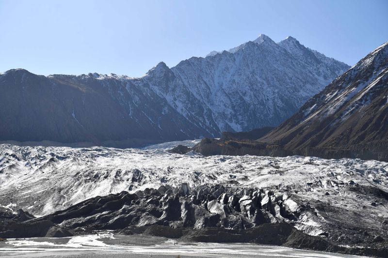 Forte terremoto atinge Hindu Kush, abalando Afeganistão e Paquistão