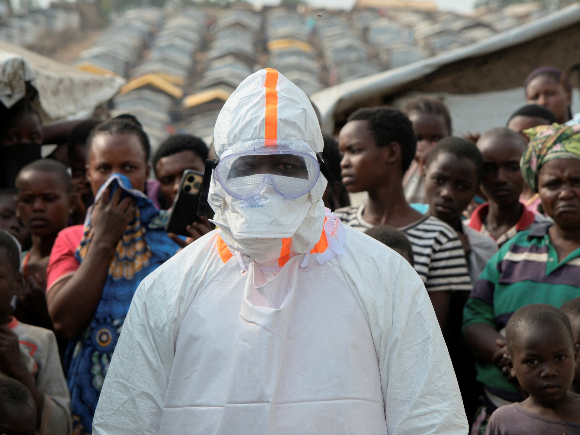 França confirma primeiro caso de Ébola em médico que regressou da República Democrática do Congo