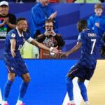 Futebol Futebol - Copa do Mundo FIFA 2026 - Grupo I - Noruega x França - Boston Stadium, Foxborough, Massachusetts, EUA - 26 de junho de 2026 O francês Ousmane Dembele comemora seu segundo gol com seus companheiros REUTERS/Mike Segar