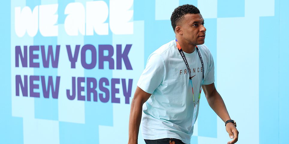 França x Suécia - oitavas de final da Copa do Mundo AO VIVO: Kylian Mbappe busca se aproximar de Lionel Messi na corrida pela Chuteira de Ouro e mandar os bicampeões para as oitavas de final