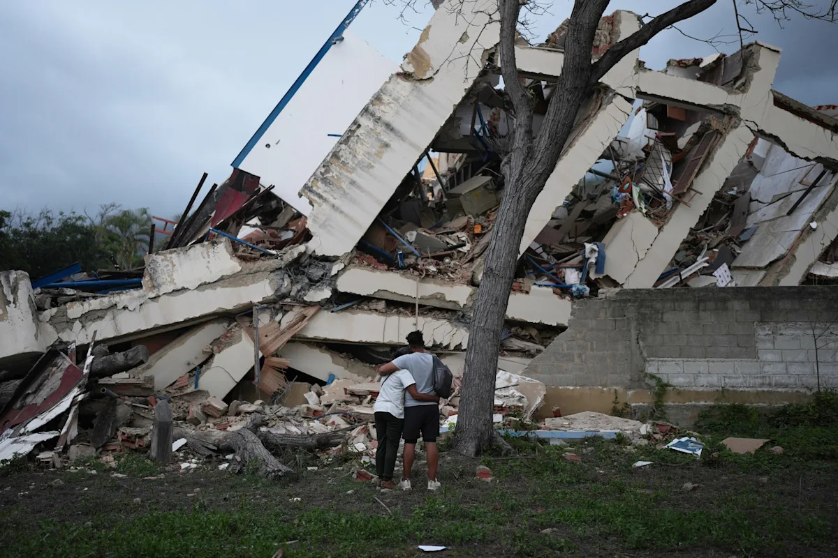 Frustração cresce na Venezuela à medida que aumenta o número de mortos no terremoto