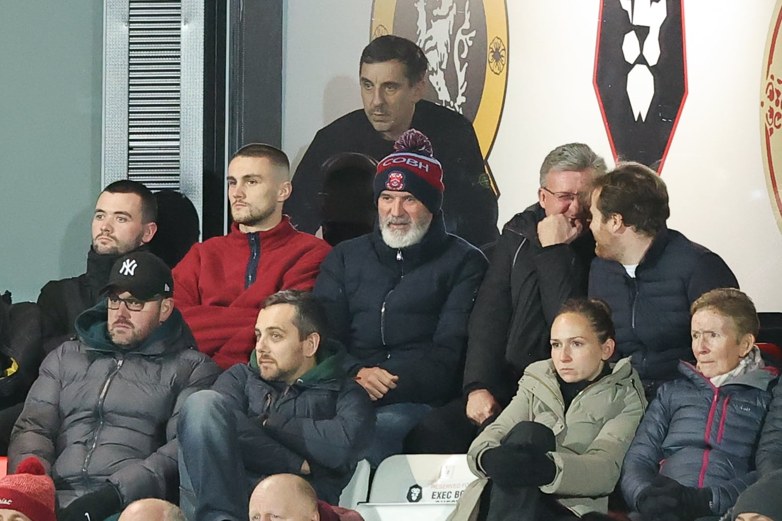 Gary Neville fica perplexo com a transformação da ex-estrela do Man Utd enquanto Roy Keane identifica o que o 'arrastou' para baixo