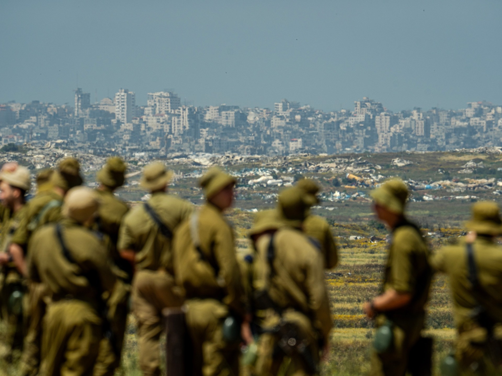 Gaza está sendo oferecida coerção, não reconstrução