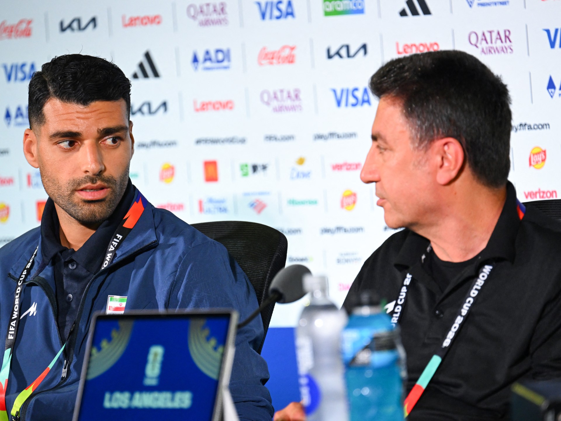 Ghalenoei e Taremi do Irã criticam tratamento dos EUA antes do primeiro jogo da Copa do Mundo