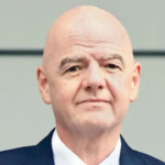 Gianni Infantino defende aumento nos preços dos ingressos para a Copa do Mundo antes do início do jogo