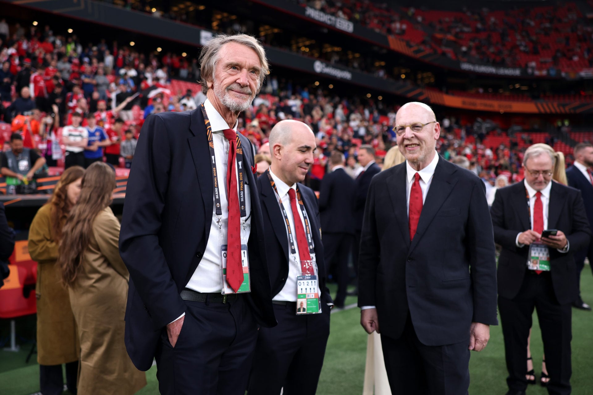 Glazers que vendem ações do Man Utd podem ser comemorados, mas a venda anterior para a Ineos já abre caminho