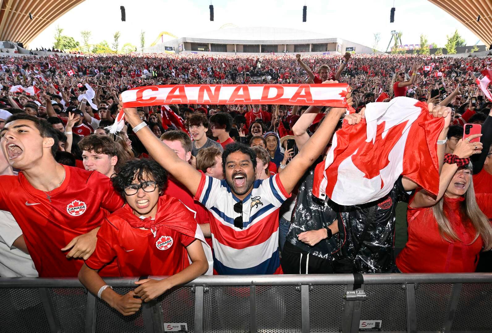 Gol no final dá ao Canadá a primeira vitória na fase de mata-mata da Copa do Mundo
