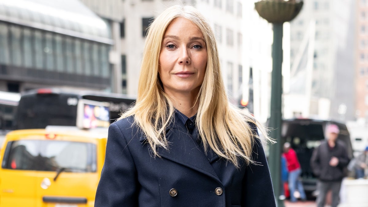 Gwyneth Paltrow chega ao tapete vermelho da 98ª edição do Oscar em 15 de março de 2026. (Christina House/Getty Images)
