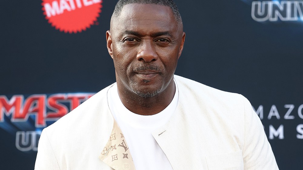 Idris Elba diz que os rumores de Bond ‘nunca foram legítimos’ e ‘não realistas’: o público ‘não vai querer um homem negro interpretando Bond’