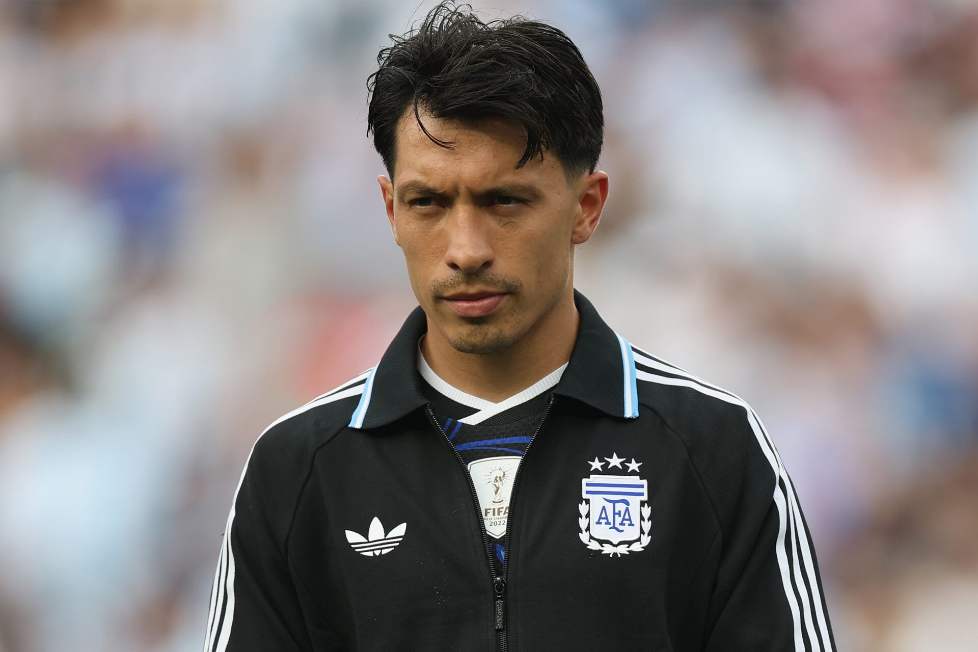 Imprensa argentina reage à atuação de Lisandro Martinez no 3 a 0 da Argentina contra a Islândia, uma coisa é clara