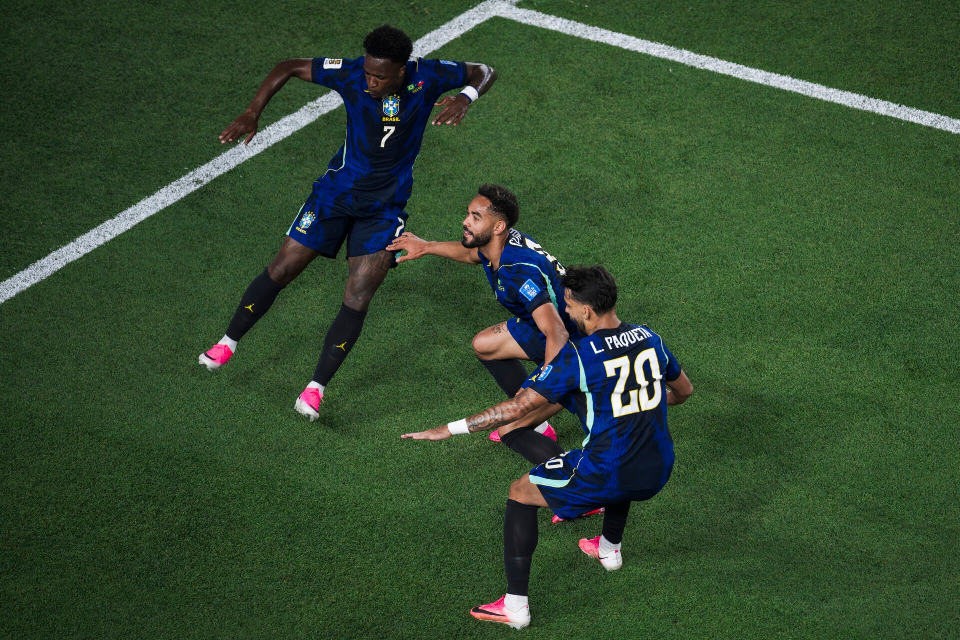 Imprensa brasileira reage às atuações de Matheus Cunha, Casemiro e Ederson contra o Haiti, um deles foi o 'astro'
