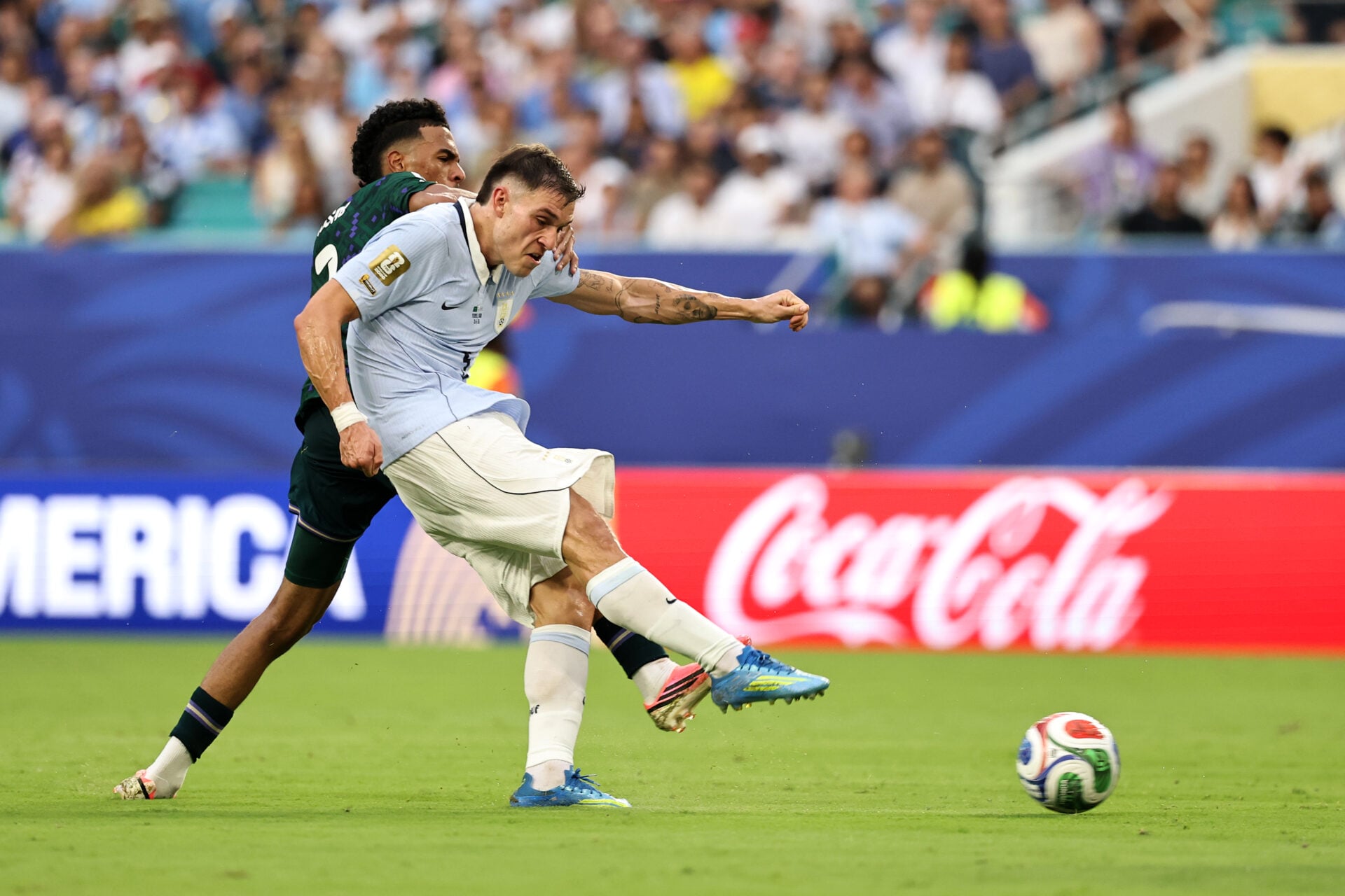Imprensa uruguaia reage ao desempenho de Manuel Ugarte no empate em 1 a 1 contra a Arábia Saudita, ponto conhecido