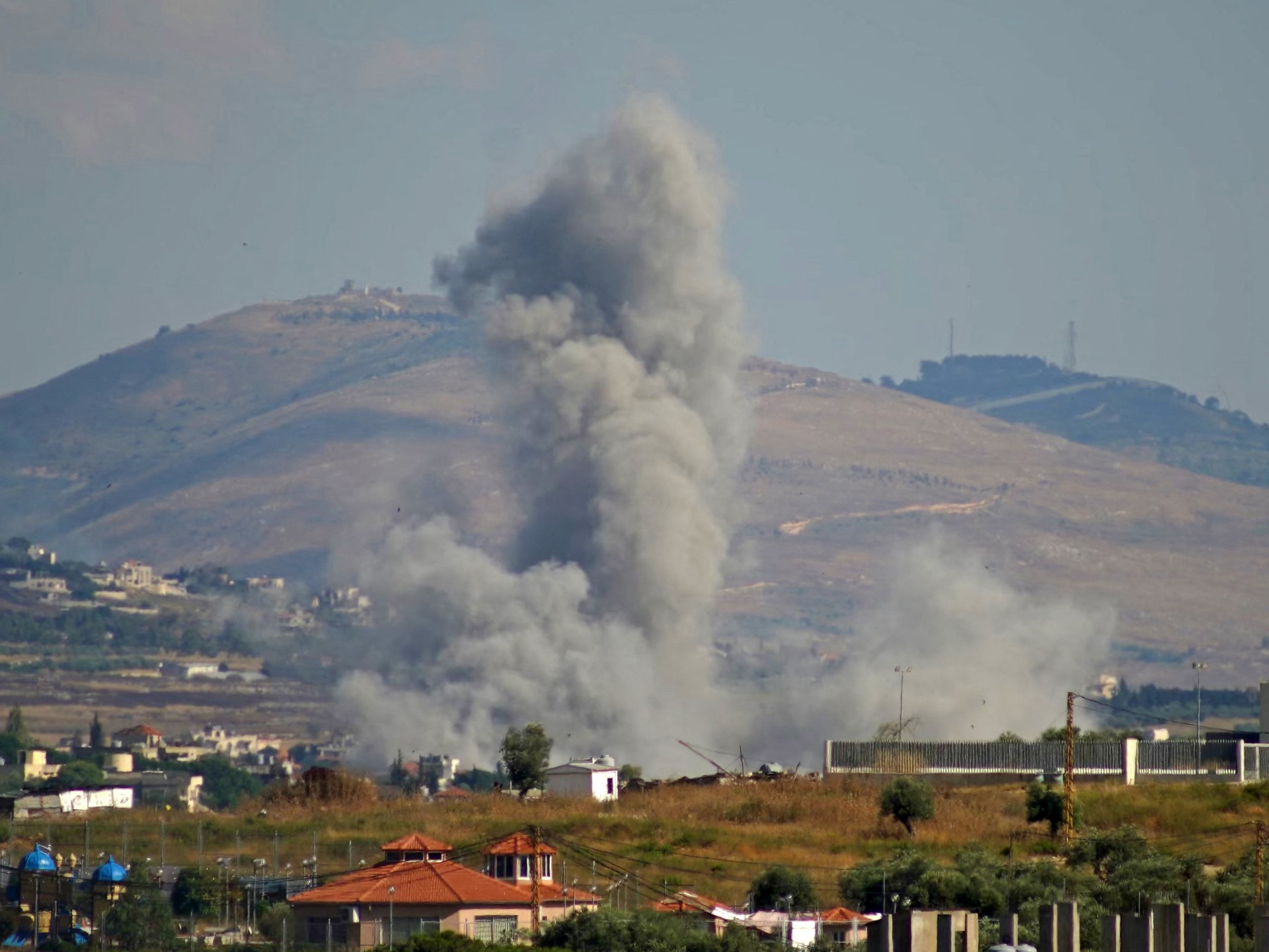Israel acusa Hezbollah de violação do cessar-fogo e emite ordens de deslocamento