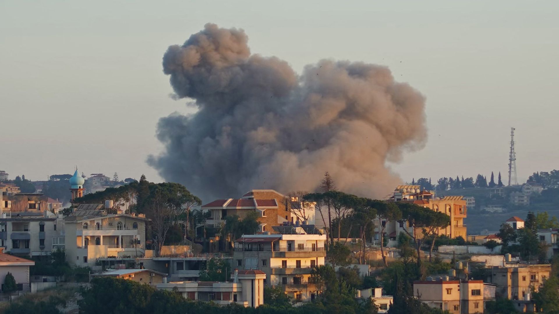Israel ataca o Líbano apesar de estar incluído em potencial acordo de paz