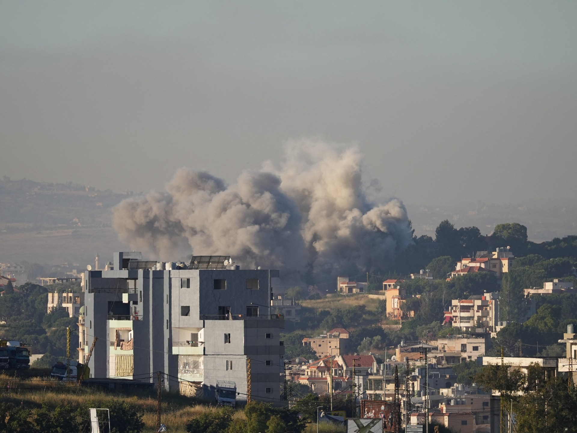 Israel mantém ataques apesar do acordo mediado pelos EUA com o Líbano