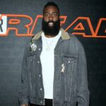 Destaque GettyImages-2221392805 James Harden Fanatics Fest 2025.jpg
