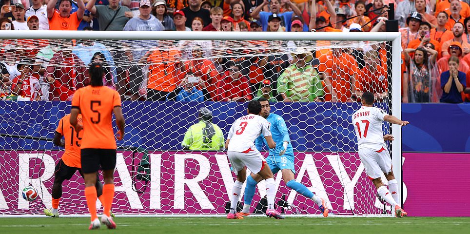 Japão x Suécia e Tunísia x Holanda - Grupo F da Copa do Mundo AO VIVO: Os holandeses marcam uma dobradinha rápida nos primeiros SETE minutos no início perfeito do jogo final do grupo