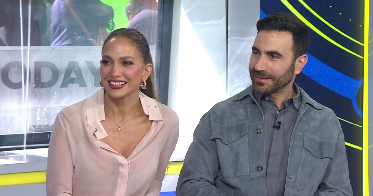 Jennifer Lopez e Brett Goldstein incluindo