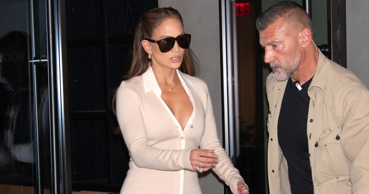 Halle Berry vista em Manhattan em 29 de maio de 2026 na cidade de Nova York.
