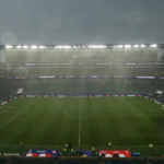 Jogo França-Iraque da Copa do Mundo suspenso devido a alerta de mau tempo