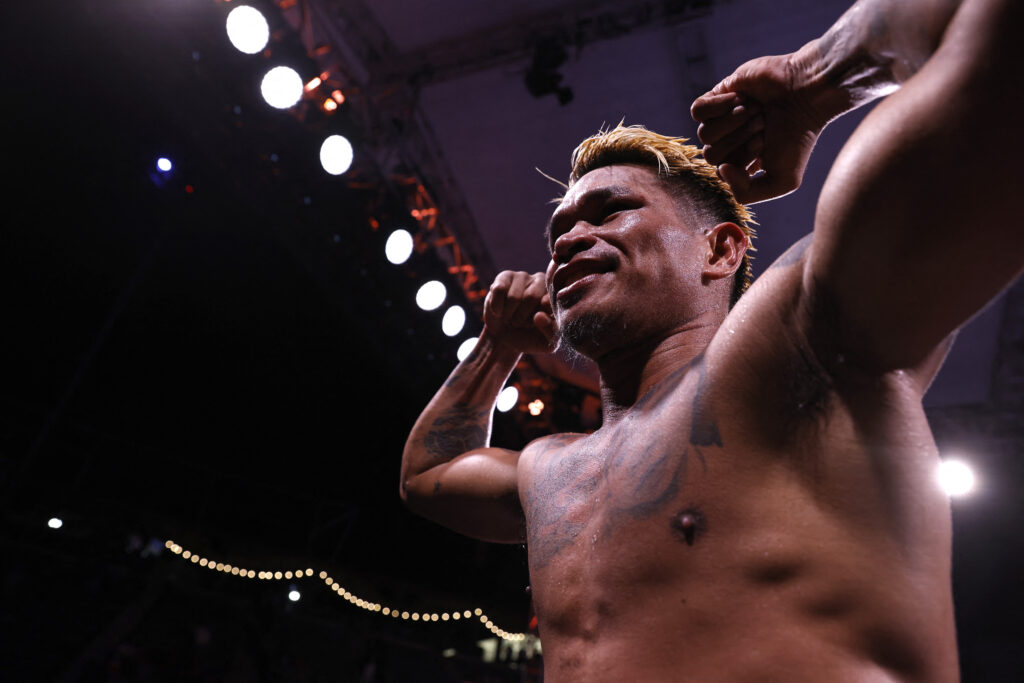 John Riel Casimero chama Inoue novamente após despachar Luis Nery