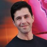 Josh Peck diz que só levou para casa cerca de US $ 500.000 por 'Drake and Josh' depois de quatro anos e 60 episódios