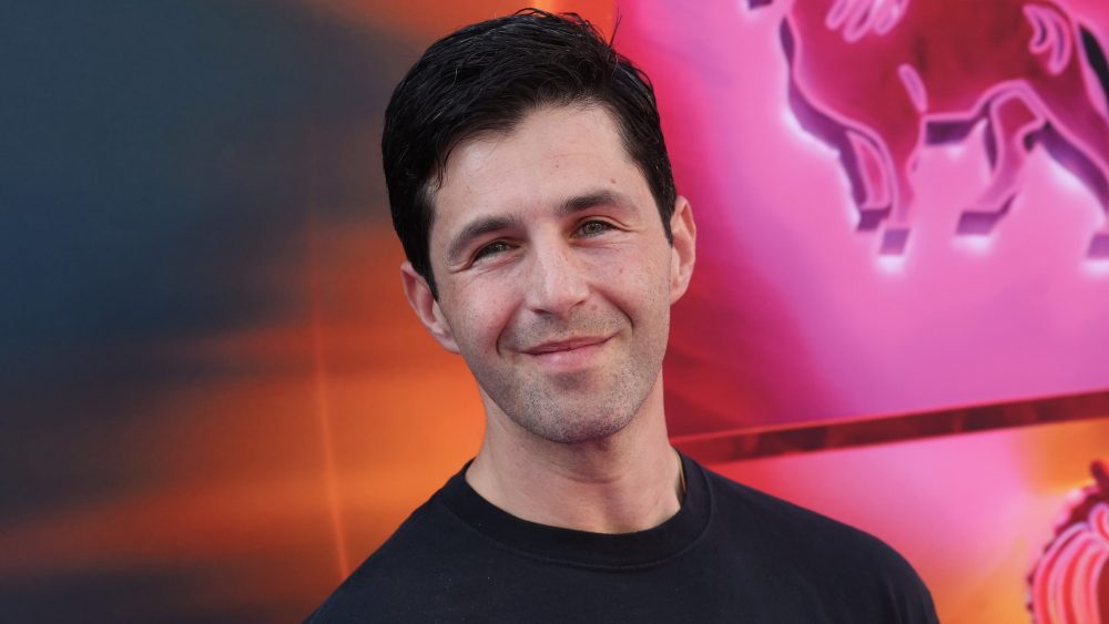 Josh Peck diz que só levou para casa cerca de US $ 500.000 por 'Drake and Josh' depois de quatro anos e 60 episódios