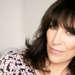 Katey Sagal se junta a Elizabeth Banks e Ted Danson na comédia da Apple TV de Liz Heldens e Matt Ward (EXCLUSIVO)