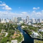 Ken Griffin tem Miami. Stephen Ross tem West Palm Beach. Fort Lauderdale tinha Wayne Huizenga – e vem vencendo desde então